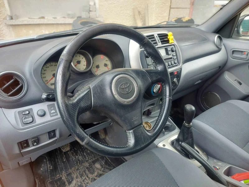 Toyota Rav4 2.0, снимка 5 - Автомобили и джипове - 47907273