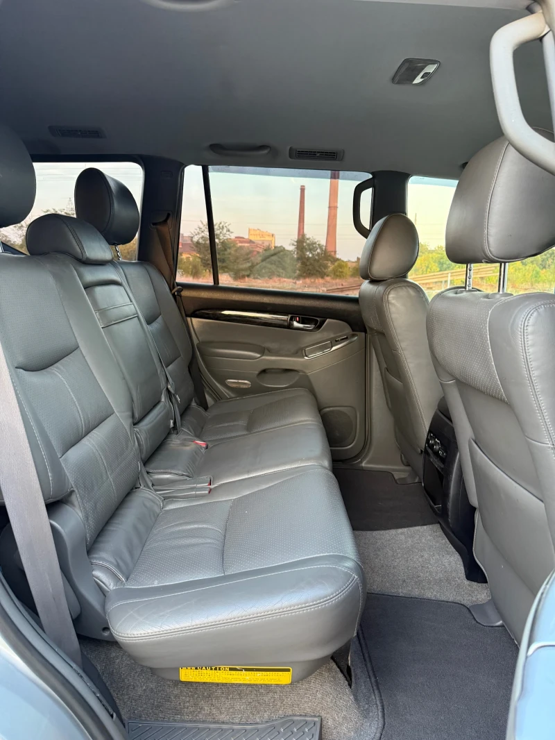 Toyota Land cruiser 3.0 D4D, снимка 6 - Автомобили и джипове - 52506267