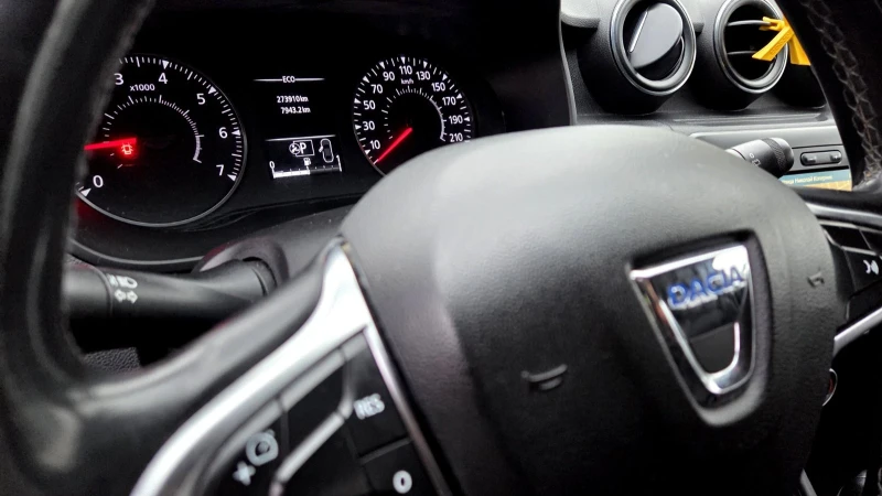 Dacia Duster 1.5dci / N1, снимка 12 - Автомобили и джипове - 52861974