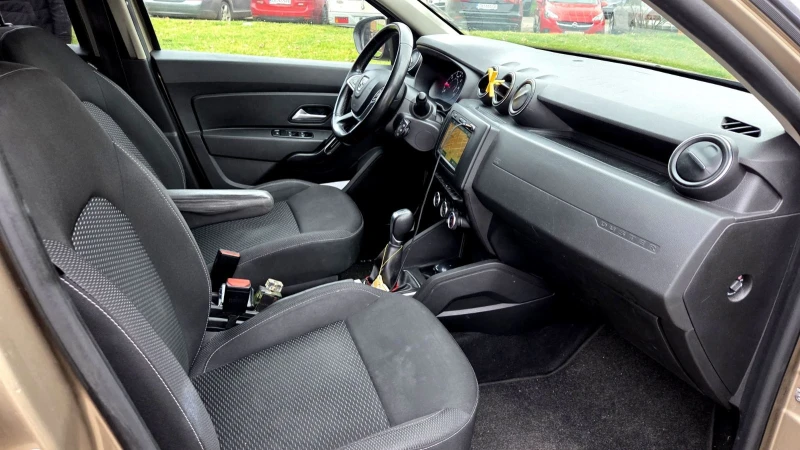 Dacia Duster 1.5dci / N1, снимка 14 - Автомобили и джипове - 52861974