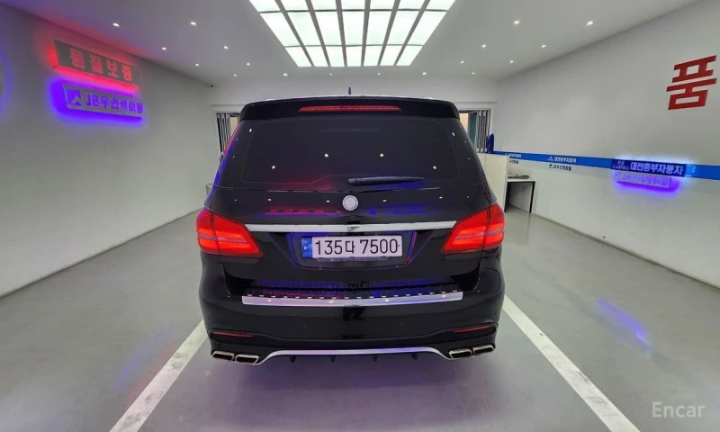 Mercedes-Benz GLS 500, снимка 5 - Автомобили и джипове - 52999760