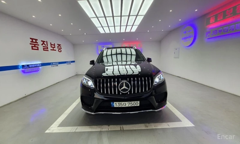 Mercedes-Benz GLS 500