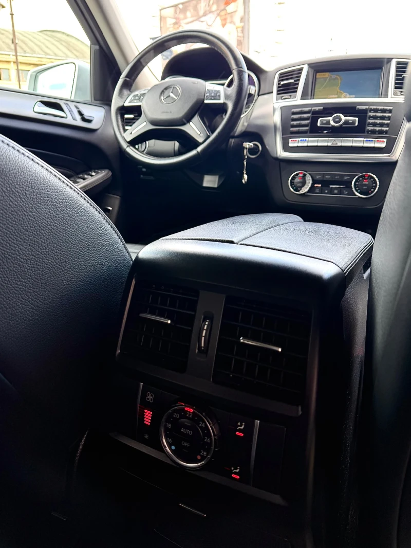 Mercedes-Benz ML 350 CDI AMG 6.3 Обдухване Distronic Euro 6, снимка 9 - Автомобили и джипове - 53269001