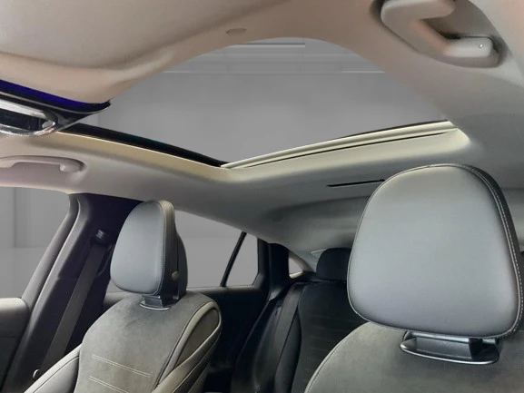 Mercedes-Benz GLC 300 e Coupe 4Matic = AMG Line = Premium Plus Гаранция - изображение 7