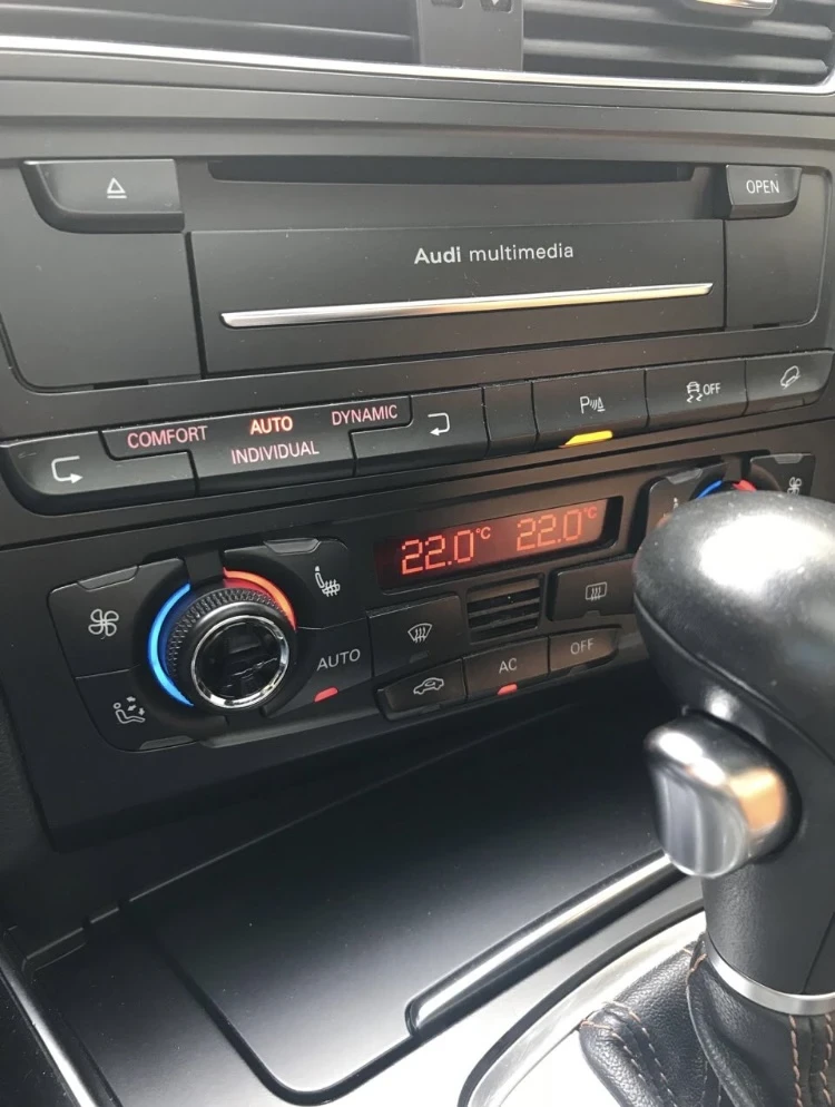 Audi Q5, снимка 12 - Автомобили и джипове - 52851722