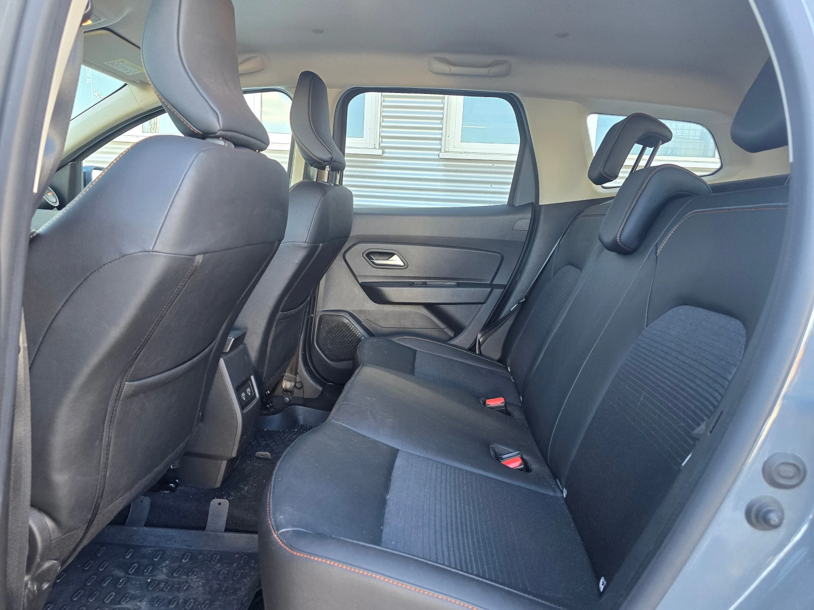 Dacia Duster 1.3 Tce Extreme - изображение 7