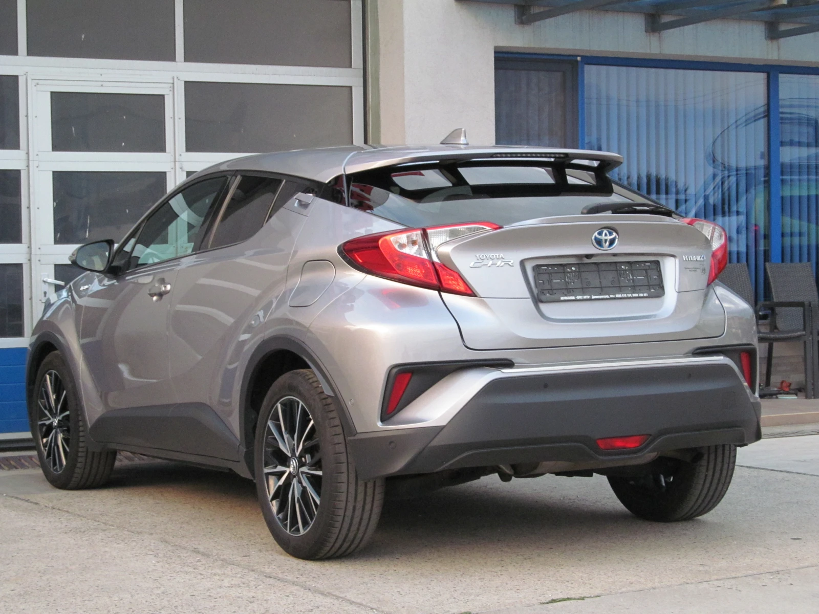 Toyota C-HR 1.8i-HYBRID/EXECUTIVE - изображение 4