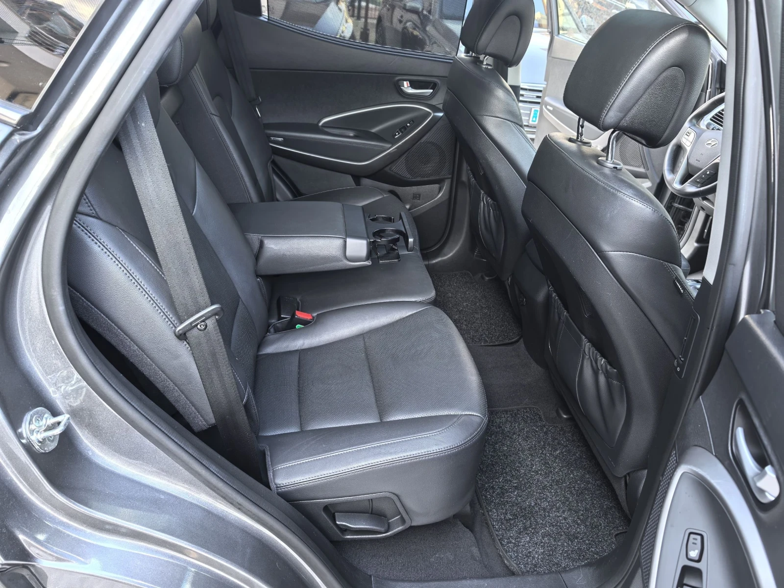 Hyundai Santa fe  С - История Панорама Навигация Камера Keyless Go  - изображение 10