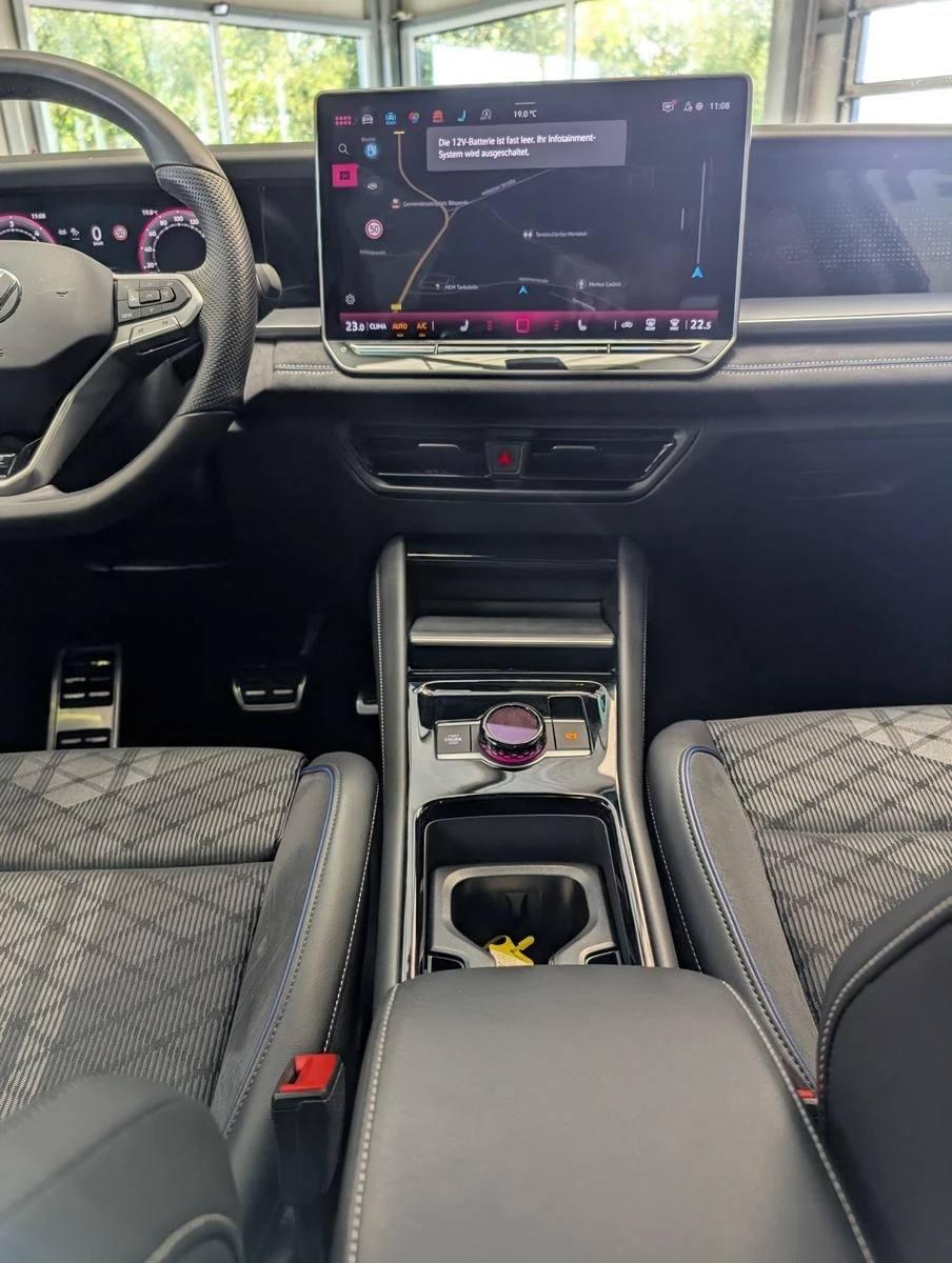 VW Tayron 2.0 TDI 4-MOTION R-LINE PANO H/K 360 7МЕСТЕН - изображение 9