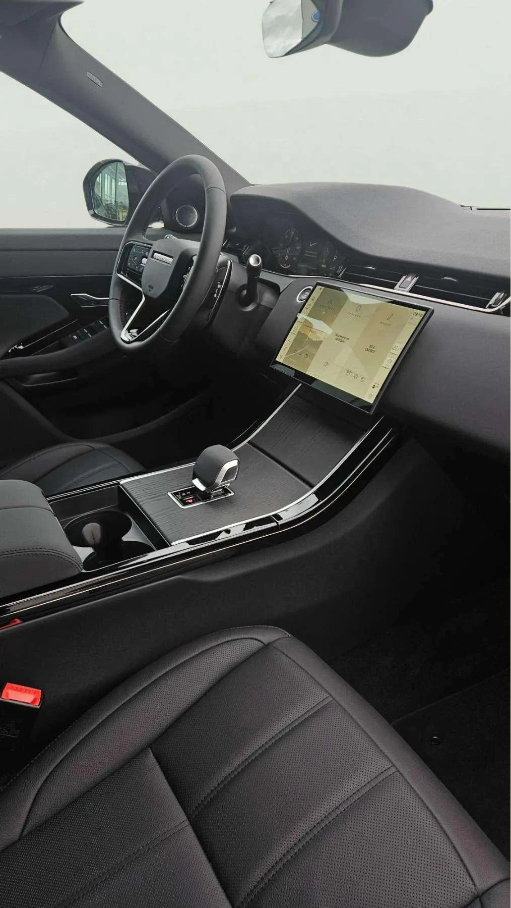 Land Rover Range Rover Evoque 1.5 I3 PHEV - изображение 10