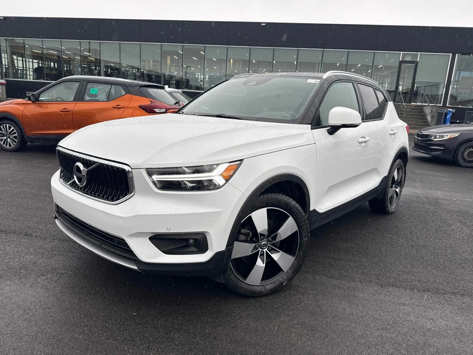 Volvo XC40 Momentum Т5/Кейлес/Digital Dash/Lane assist