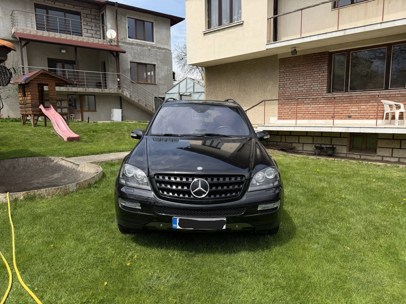 Mercedes-Benz ML 320 Edition 10 Sport Всички екстри, снимка 3 - Автомобили и джипове - 54490538