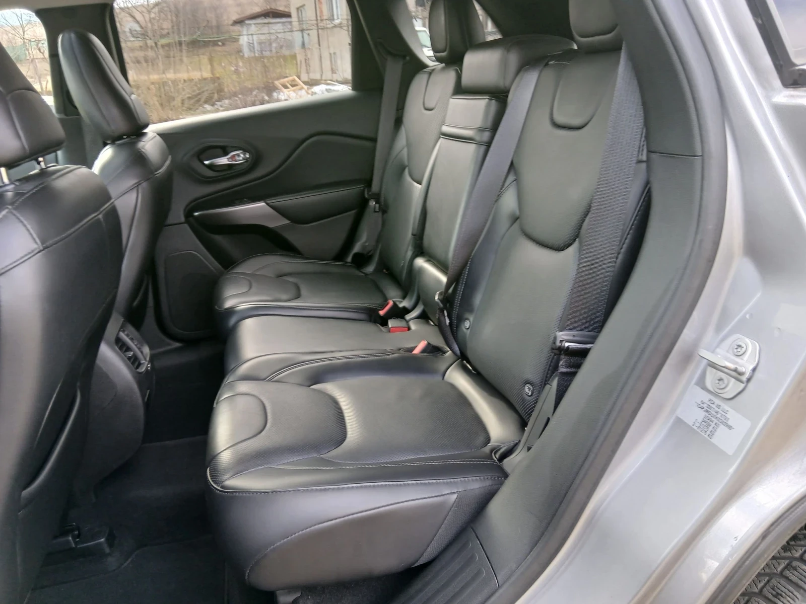 Jeep Cherokee 2.2 d | Mobile.bg � ����������� 10