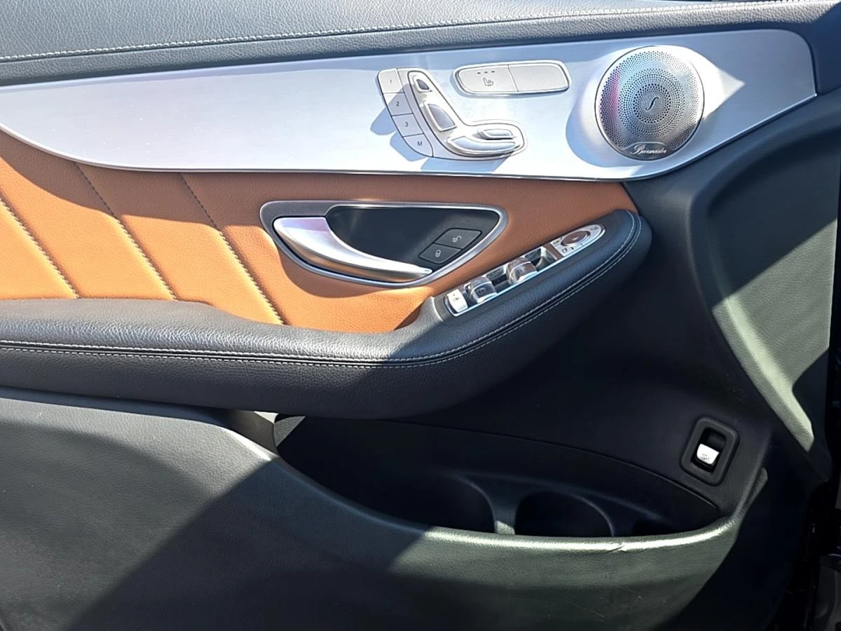 Mercedes-Benz GLC 300 4MATIC/DRIVE-ASSISTS/360CAMERA/SUNROOF/BURMESTER, снимка 10 - Автомобили и джипове - 55658284
