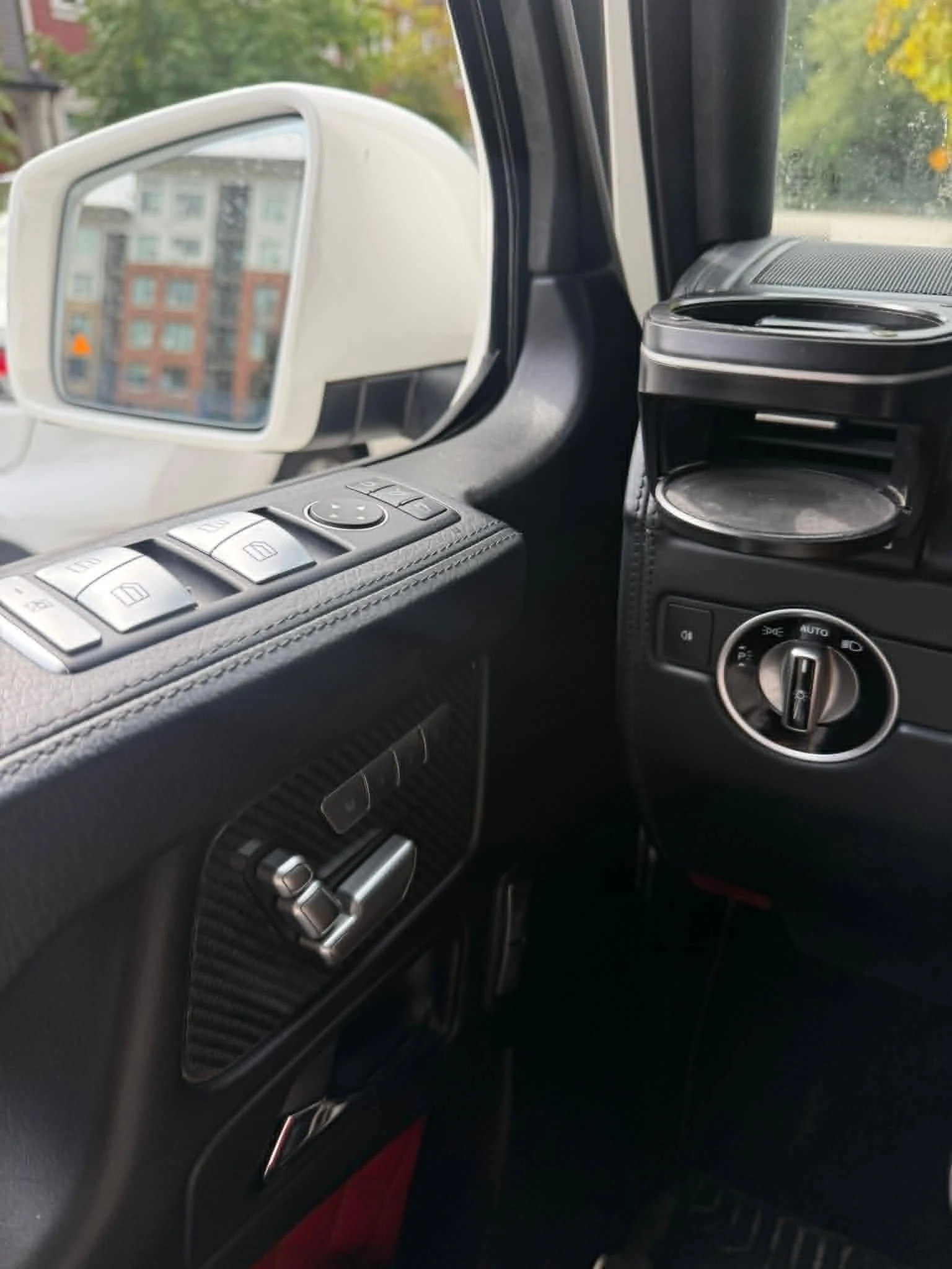 Mercedes-Benz G 63 AMG * АВТОКРЕДИТ БЕЗ ПЪРВОНАЧАЛНА ВНОСКА* , снимка 13 - Автомобили и джипове - 55919880