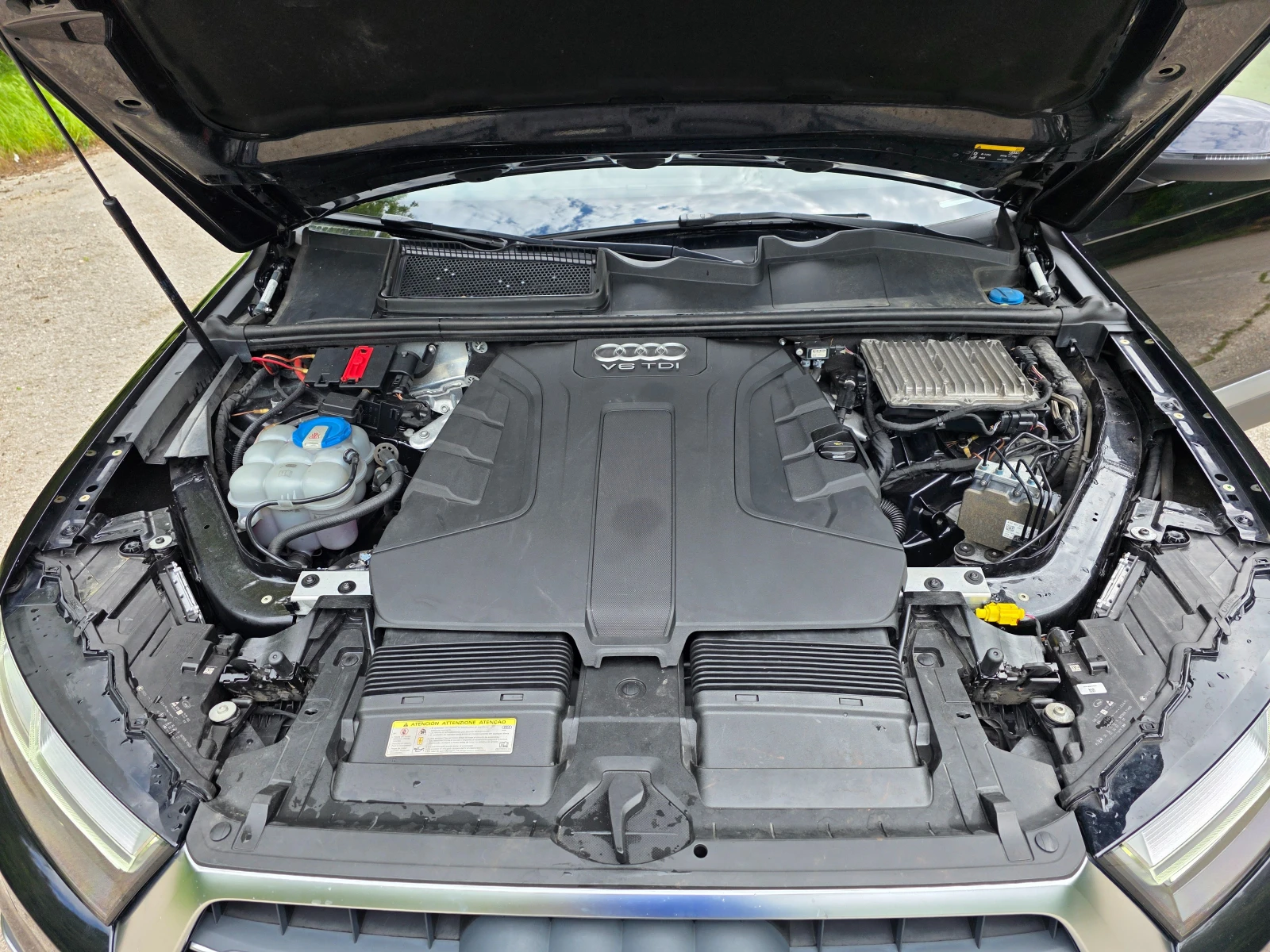 Audi Q7 3.0TDI S-line Virtual Въздух 7 места, снимка 9 - Автомобили и джипове - 56075601