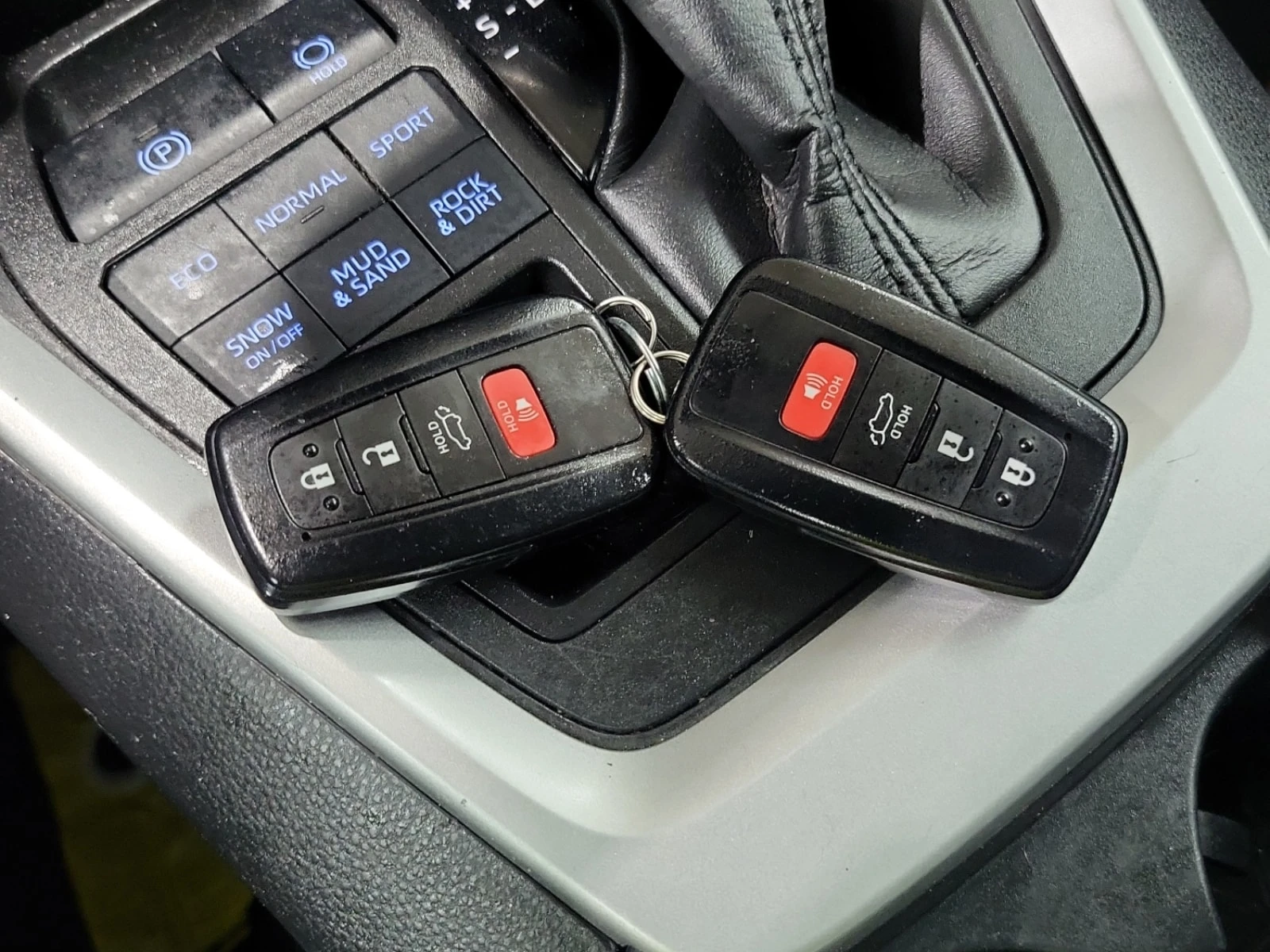 Toyota Rav4 * XLE * ПОДГРЕВ * 4Х4, снимка 10 - Автомобили и джипове - 56096937