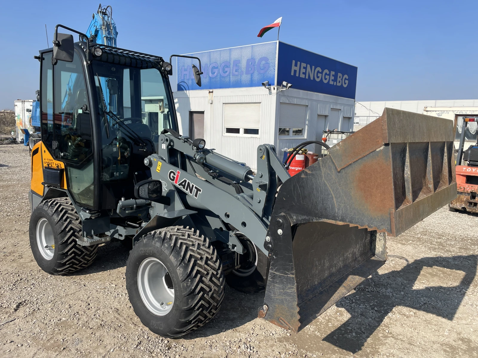   GIANT V452  | Mobile.bg   15