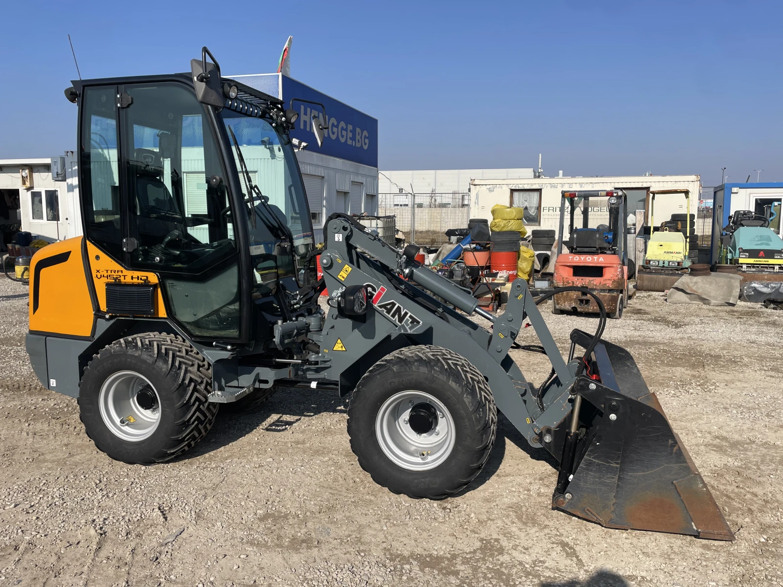   GIANT V452  | Mobile.bg   11