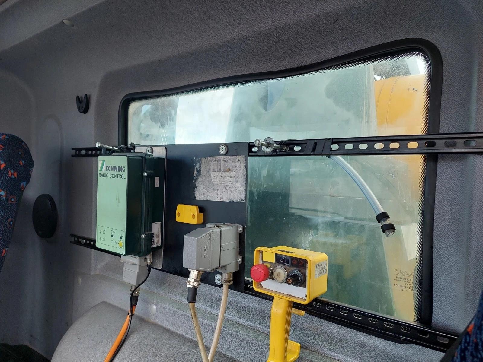 Бетон помпа DAF CF 85.340, снимка 12 - Индустриална техника - 53861296