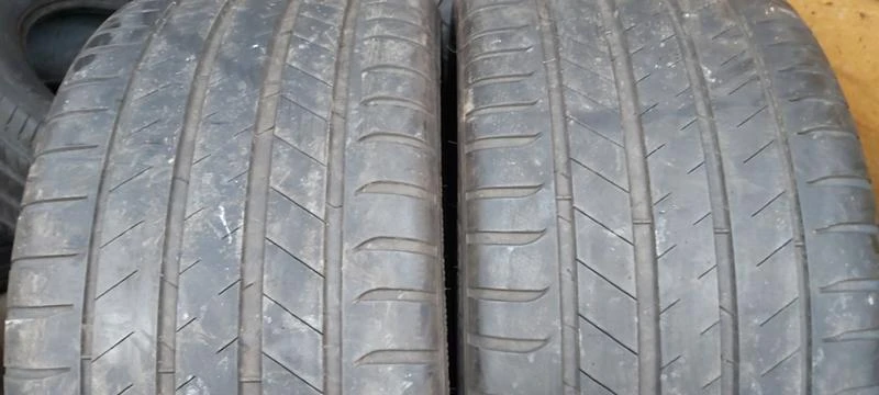 Гуми Летни 295/35R21, снимка 1 - Гуми и джанти - 31152098