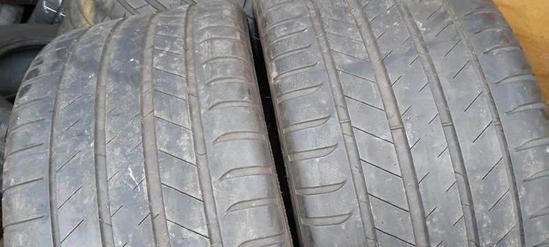 Гуми Летни 295/35R21, снимка 2 - Гуми и джанти - 31152098