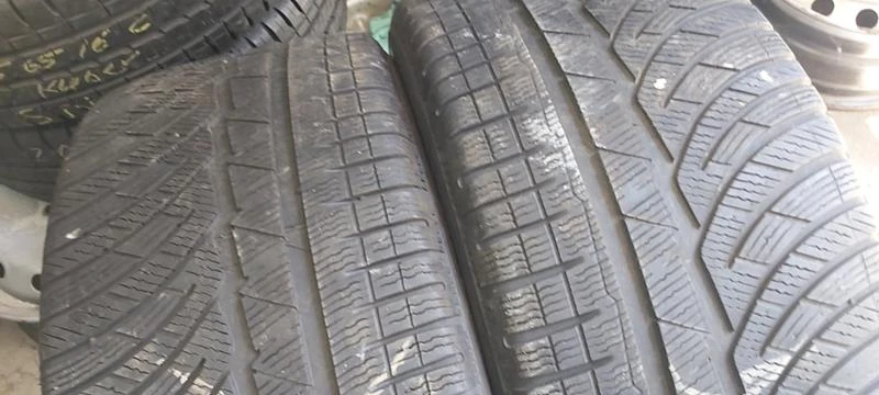 Гуми Зимни 255/40R18, снимка 2 - Гуми и джанти - 33539969