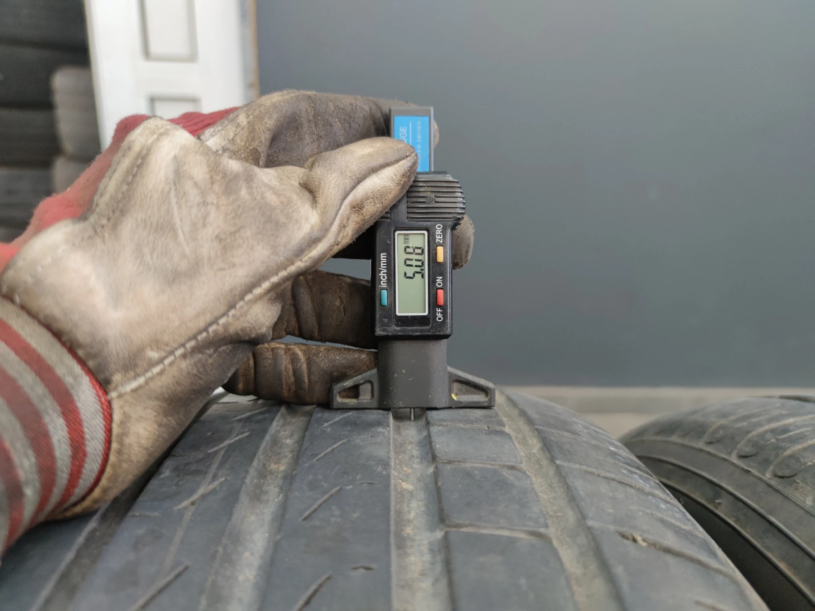  235/60R17 | Mobile.bg   6