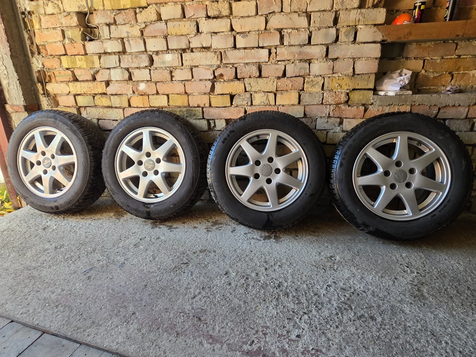 ���� � ������ 195/65R15 �� Skoda Octavia | Mobile.bg � ����������� 1