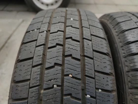 Гуми Зимни 215/65R15, снимка 2 - Гуми и джанти - 44357384