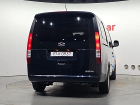 Hyundai Staria * 5МЕСТЕН* ДИЗЕЛ* , снимка 4