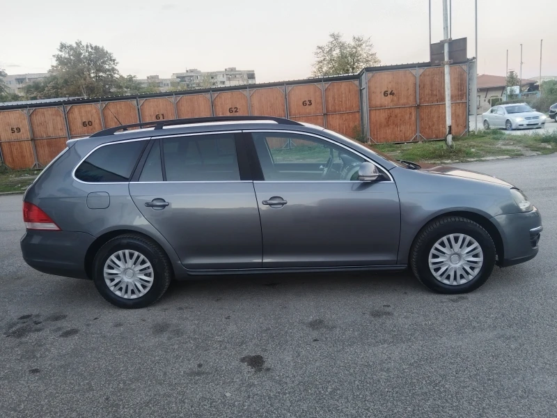 VW Golf 1.9 TDI 105к.с, снимка 2 - Автомобили и джипове - 47513311