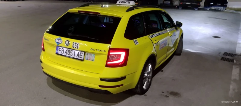 Skoda Octavia Комби , снимка 7 - Автомобили и джипове - 49192836