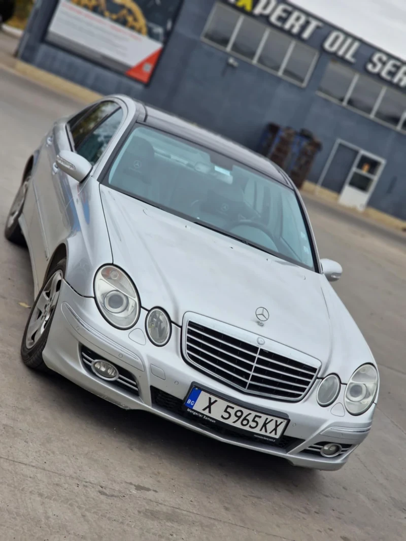 Mercedes-Benz E 320, снимка 2 - Автомобили и джипове - 49238726