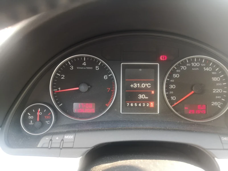 Audi A4 1.8t , снимка 5 - Автомобили и джипове - 52292592