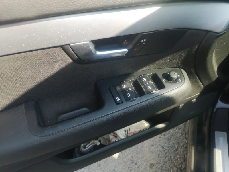 Audi A4 1.8t , снимка 4 - Автомобили и джипове - 52292592