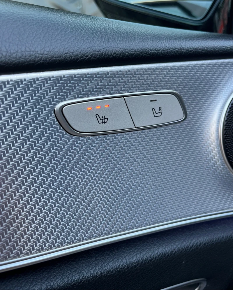 Mercedes-Benz E 220 DIGITAL* 9G-TRONIC* DISTRONIC* СОБСТВЕН ЛИЗИНГ, снимка 15 - Автомобили и джипове - 50658564