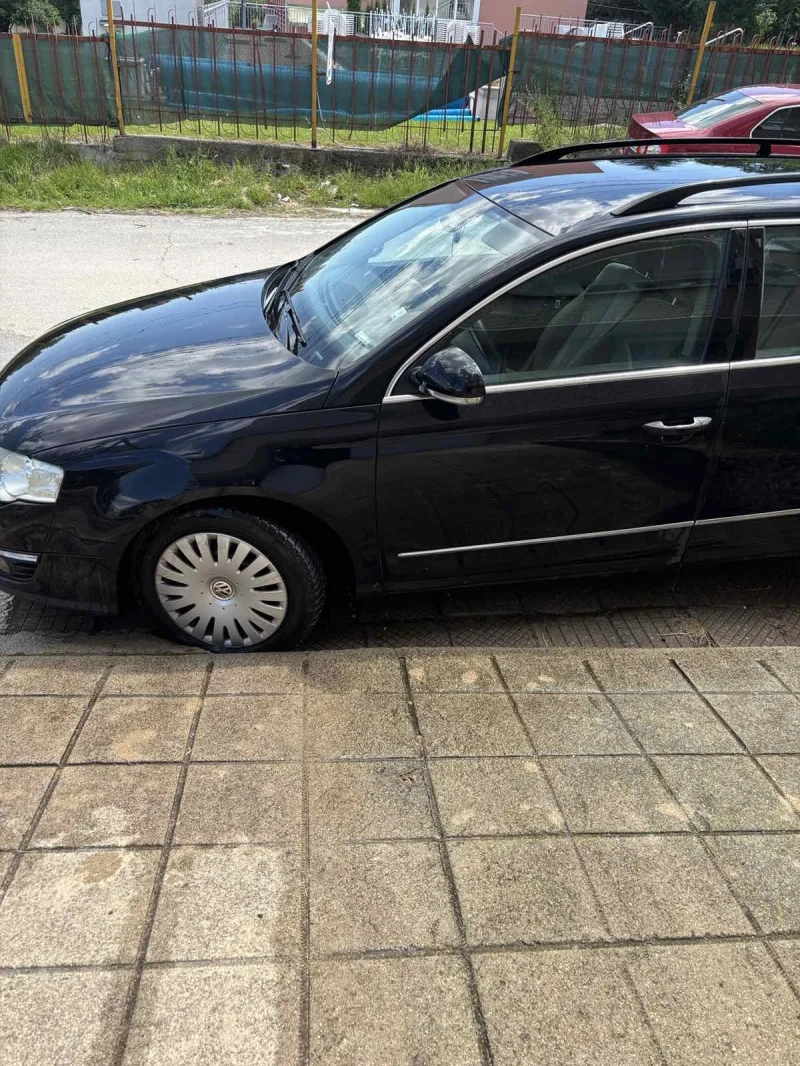 VW Passat 2.0TDI, снимка 8 - Автомобили и джипове - 51012300
