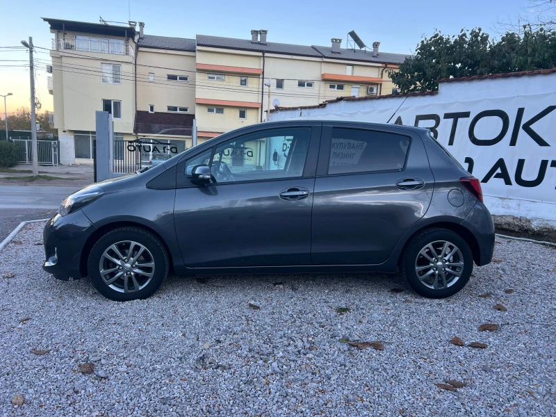 Toyota Yaris 1.3-NAVI FULL, снимка 8 - Автомобили и джипове - 52256174