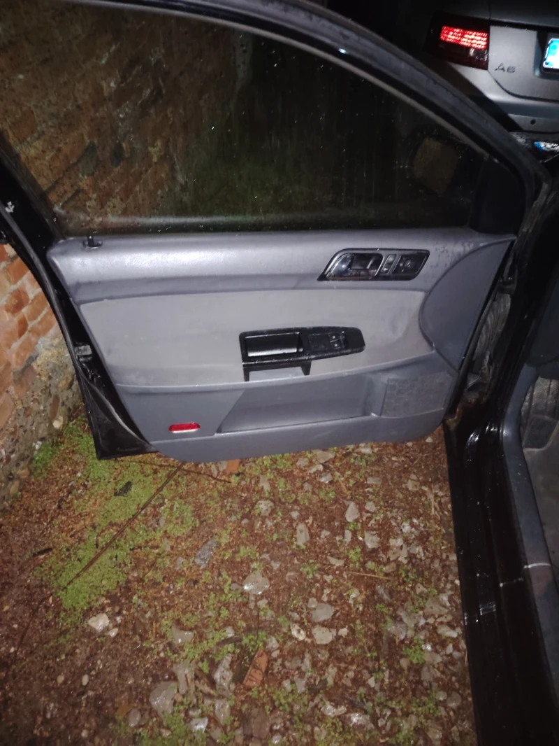 VW Polo 1.4 TDI, снимка 15 - Автомобили и джипове - 52506340