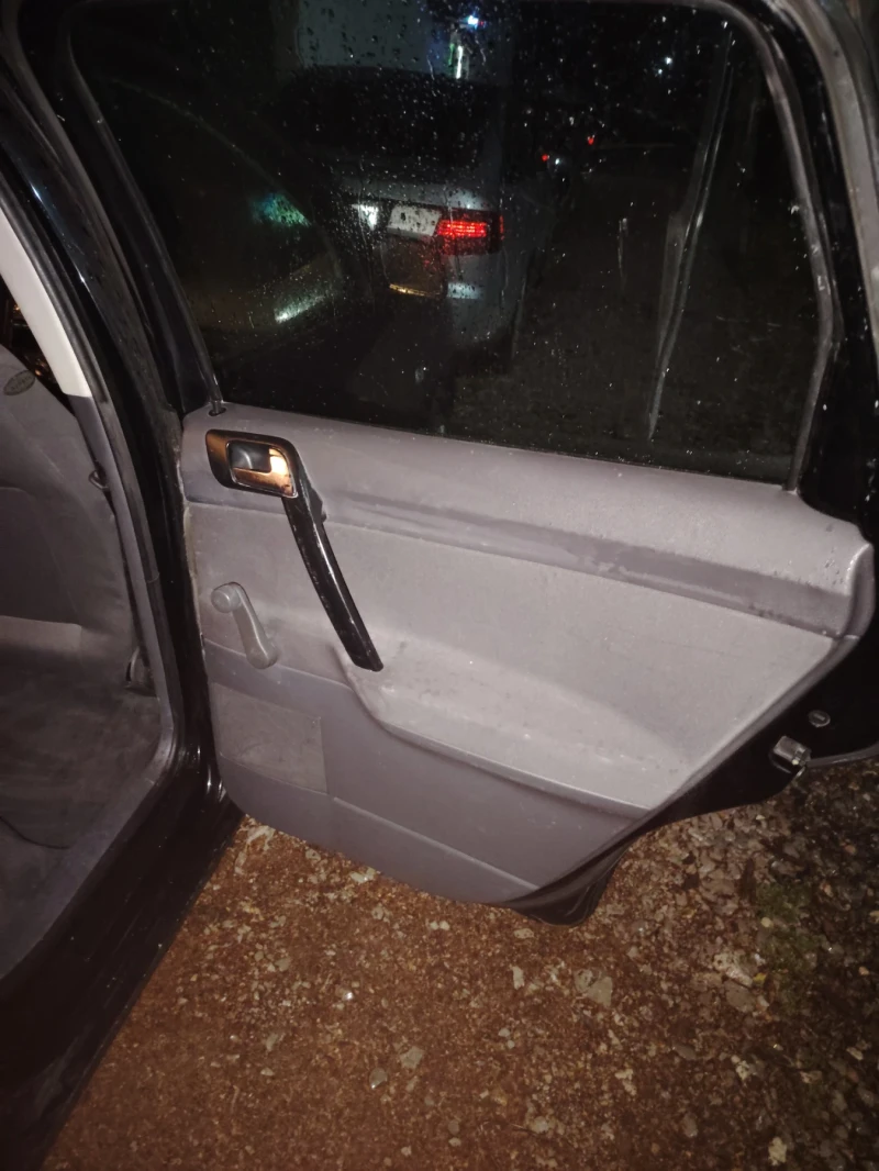 VW Polo 1.4 TDI, снимка 14 - Автомобили и джипове - 52506340