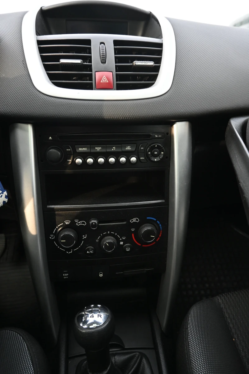 Peugeot 207, снимка 11 - Автомобили и джипове - 52805342