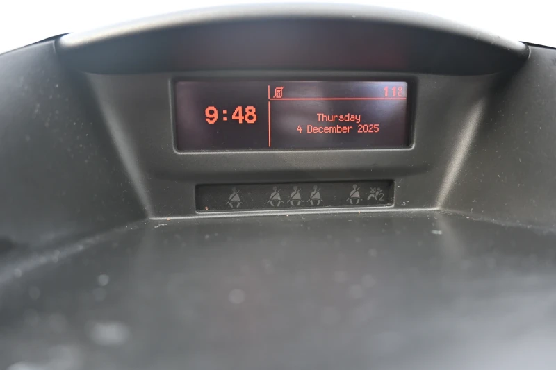 Peugeot 207, снимка 12 - Автомобили и джипове - 52805342