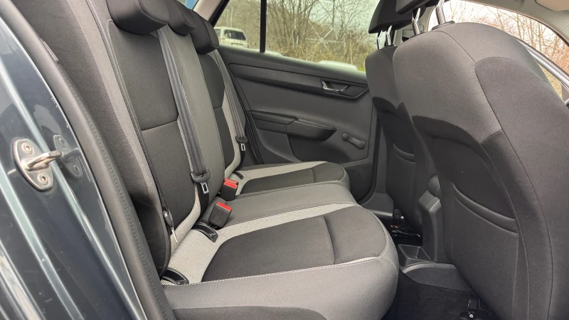 Skoda Fabia 1.4 Tdi, снимка 11 - Автомобили и джипове - 53052603