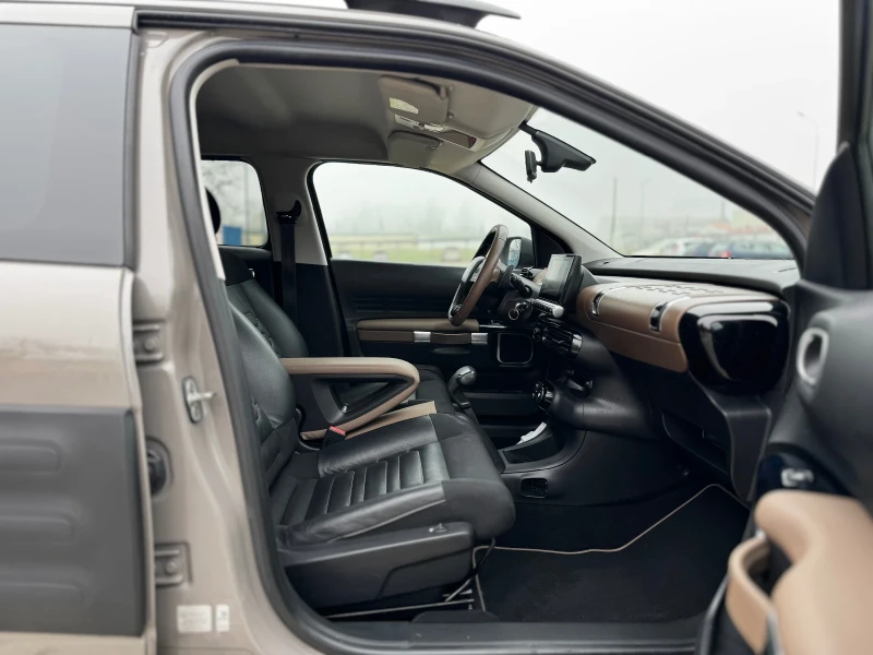 Citroen C4 Cactus 1.6HDI/АВТОМАТИК/ФРАНЦИЯ, снимка 11 - Автомобили и джипове - 53273806