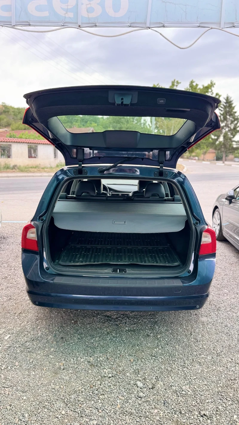 Volvo V70, снимка 7 - Автомобили и джипове - 53452955