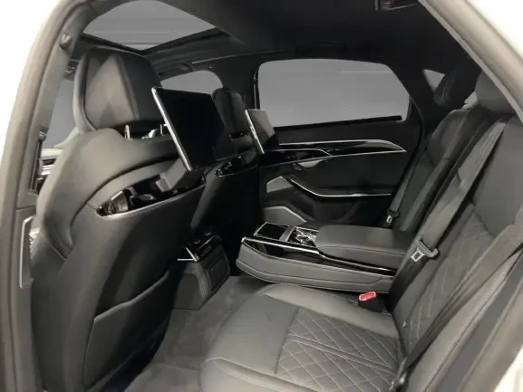 Audi S8 Quattro = Black Optic Plus = Гаранция, снимка 10 - Автомобили и джипове - 55000981