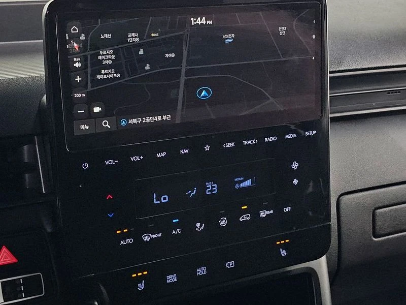 Hyundai Staria * 5МЕСТЕН* ДИЗЕЛ* , снимка 16 - Автомобили и джипове - 55662701