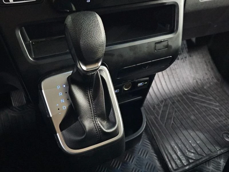 Hyundai Staria * 5МЕСТЕН* ДИЗЕЛ* , снимка 9 - Автомобили и джипове - 55662701