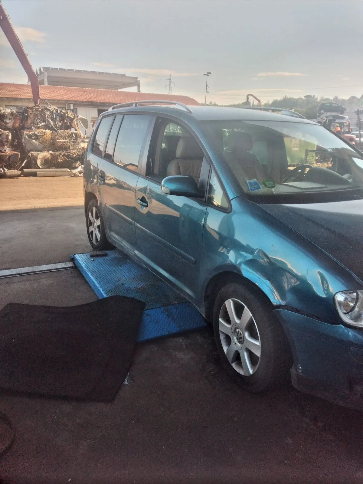 VW Touran 2.0tdi - изображение 2